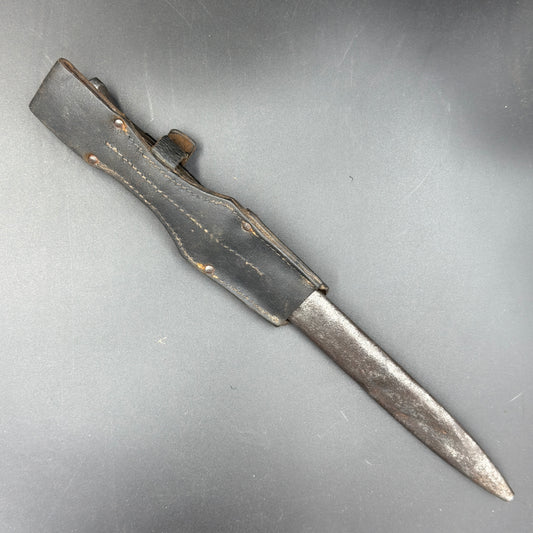 WW2 original artifact – K98 Bayonet with frog – interior detail