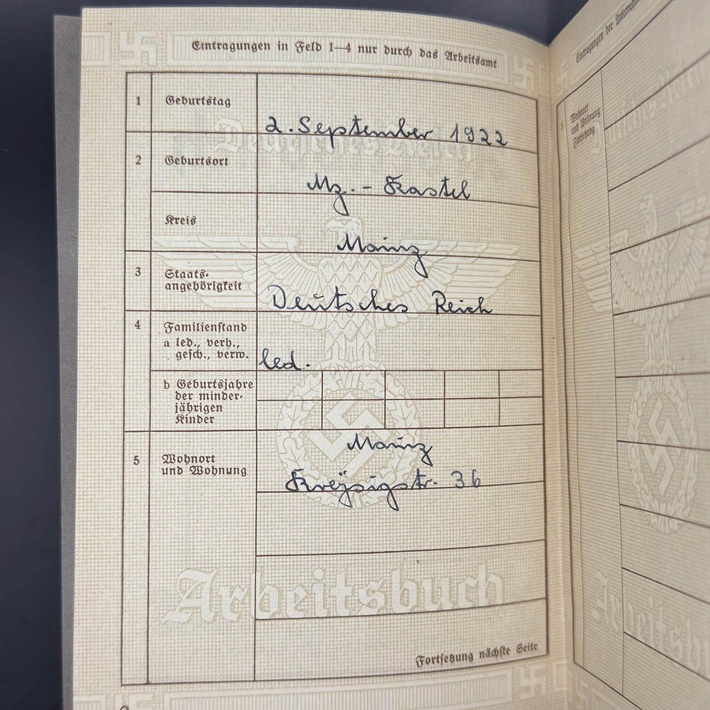 WW2 original artifact – Arbeitsbuch Feinmechaniker Deutsche Reichsbahn – interior page