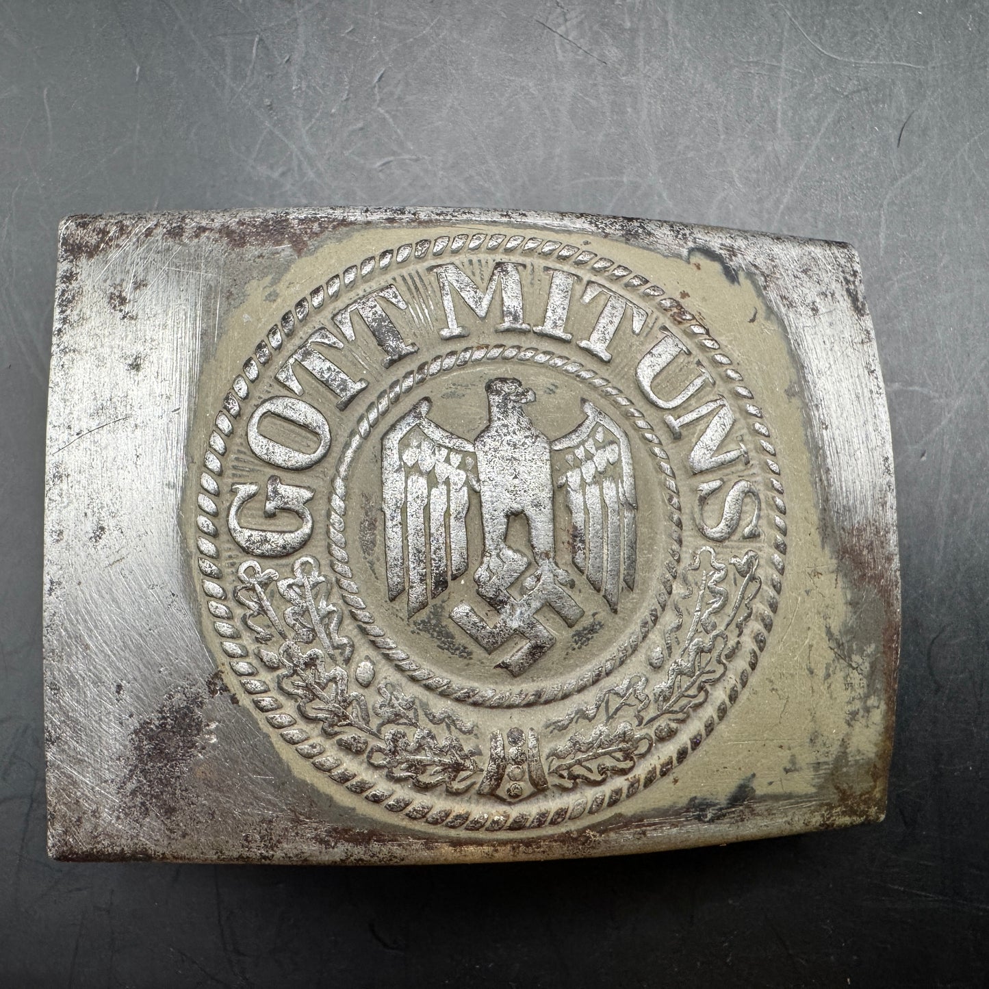 WW2 original artifact – Wehrmacht steel buckle Brüder Schneider – interior page