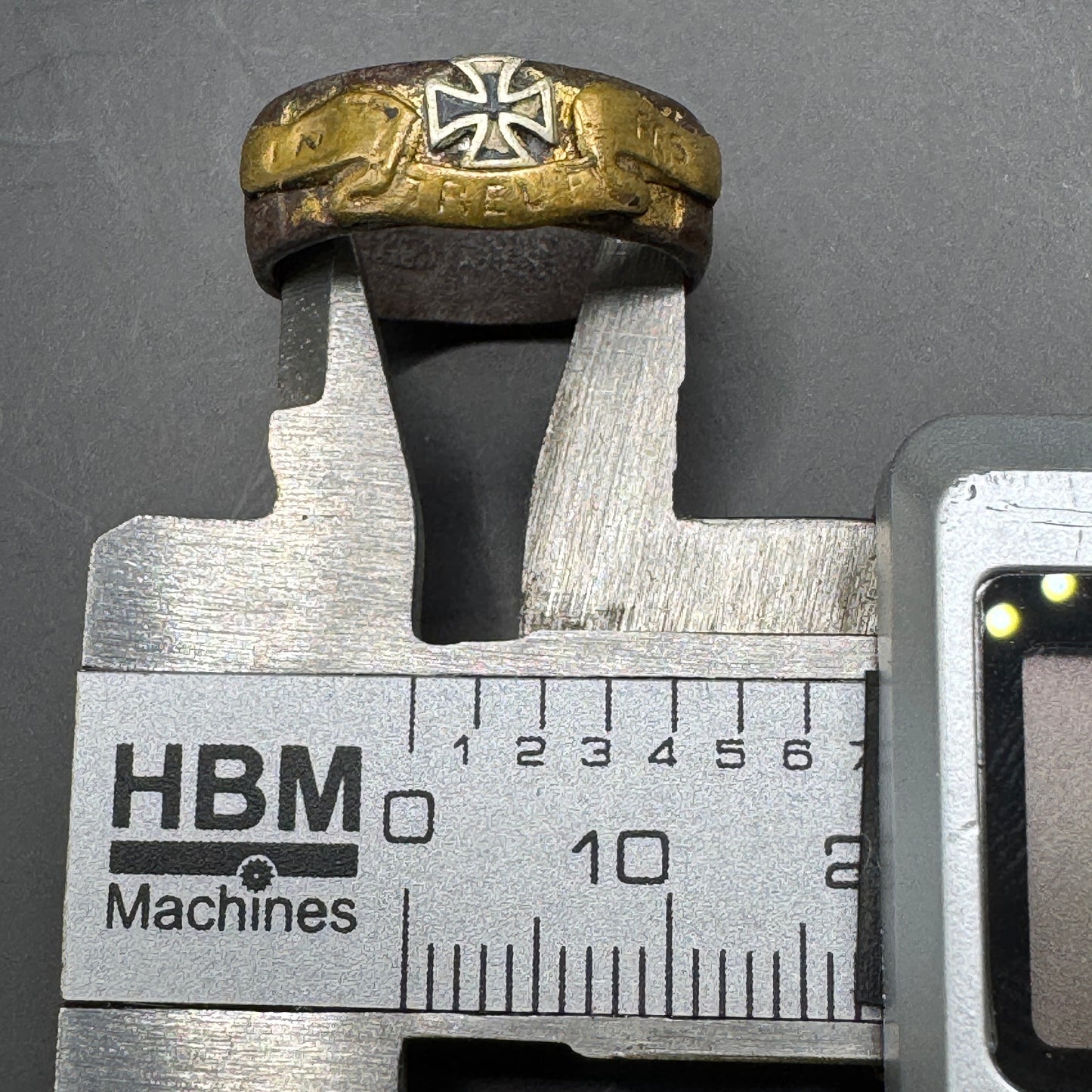 WW2 original artifact – Trenchart ring with iron cross 18mm – interior page