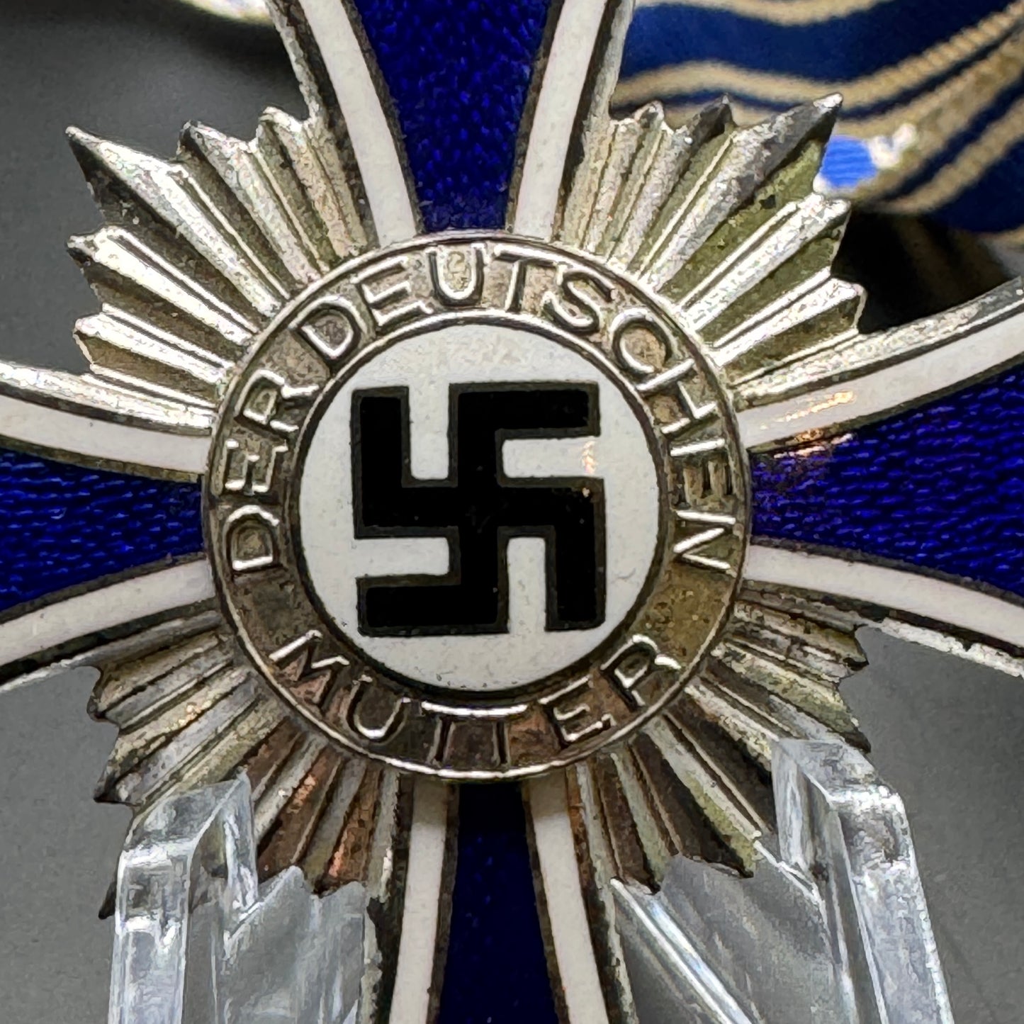 WW2 original artifact – Mutter Kreuz Silber – interior title page