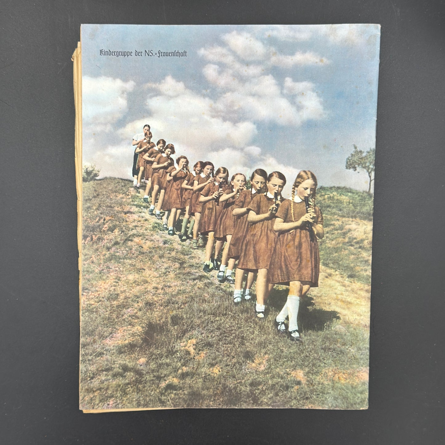 WW2 original artifact – Frauen Warte Magazine April 1939 – interior page