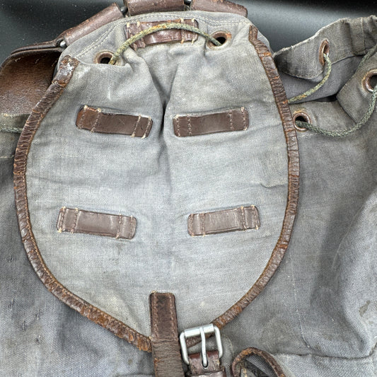 WW2 original artifact – Luftwaffe Rücksack – interior detail