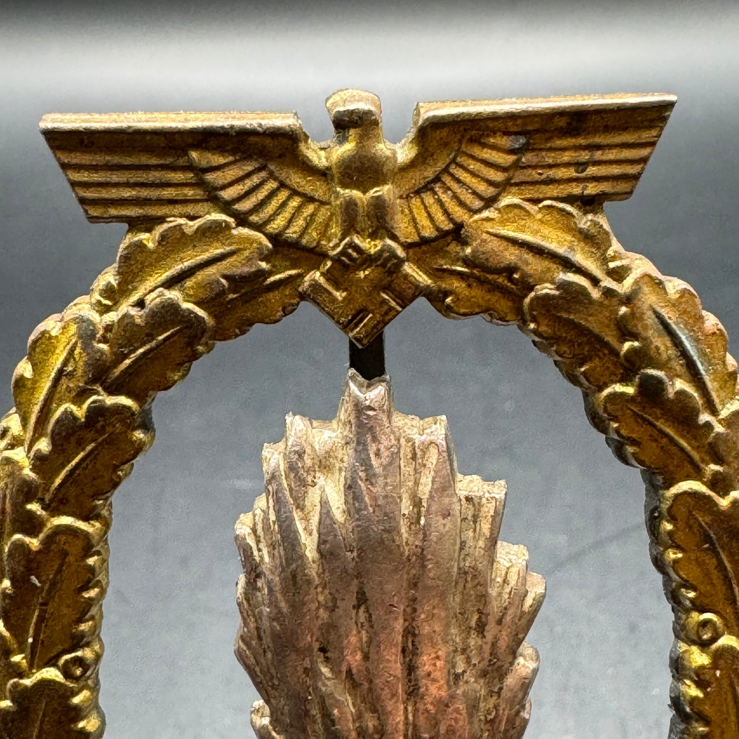 WW2 original artifact – Minensucher Abzeichen Buntmetal – interior page