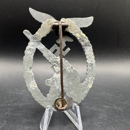 WW2 original artifact – Luftwaffe flak badge by Gustav Brehmer – interior detail