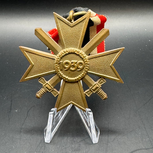 WW2 original artifact – Kriegsverdienst Kreuz mit Schwerten – interior detail