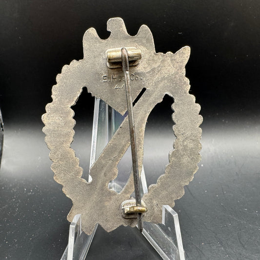 WW2 original artifact – Infanterie Sturmabzeichen (ISA) Sohni, Heubach & Co – interior detail