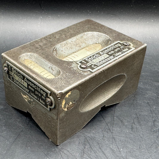 WW2 original artifact – Precision frame spirit level manufactured by C. Stiefelmayer – interior detail