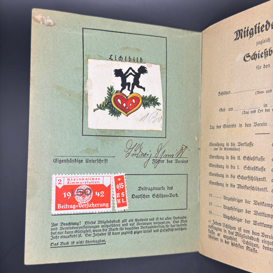 WW2 original artifact – Shooting book (Schiessbuch) 1942 – interior detail