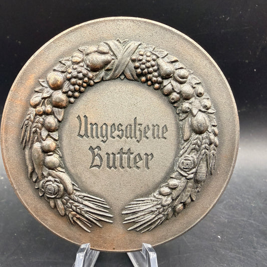 WW2 original artifact – Blut und Boden München 1937 Ungesalzene Butter Large 60mm – interior detail