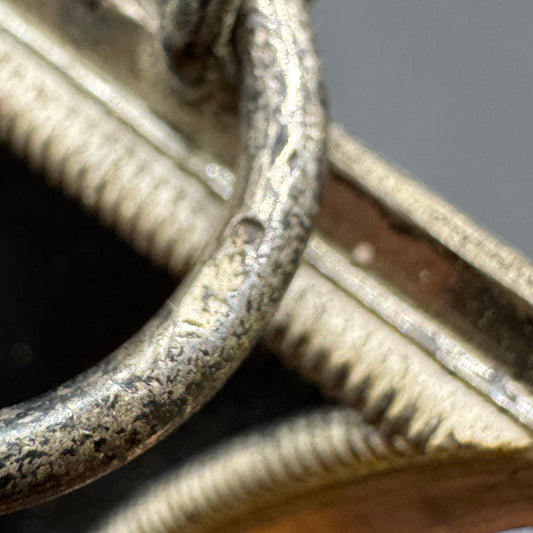 WW2 original artifact – Eiserne Kreuz 2 52 Gottlieb& Wagner – interior detail