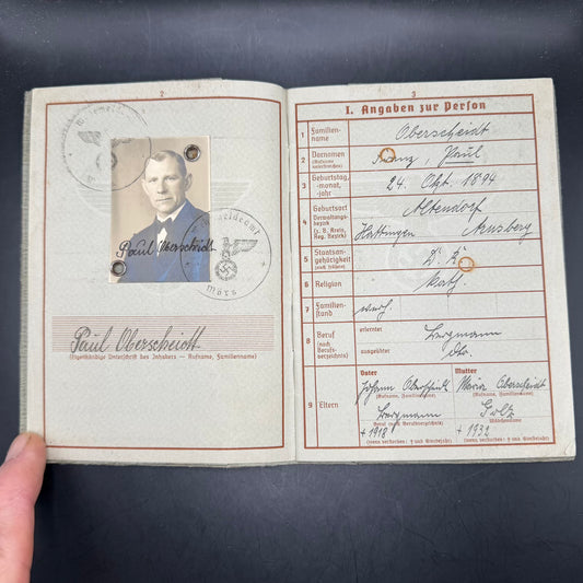 Personal data page showing birth date and profession