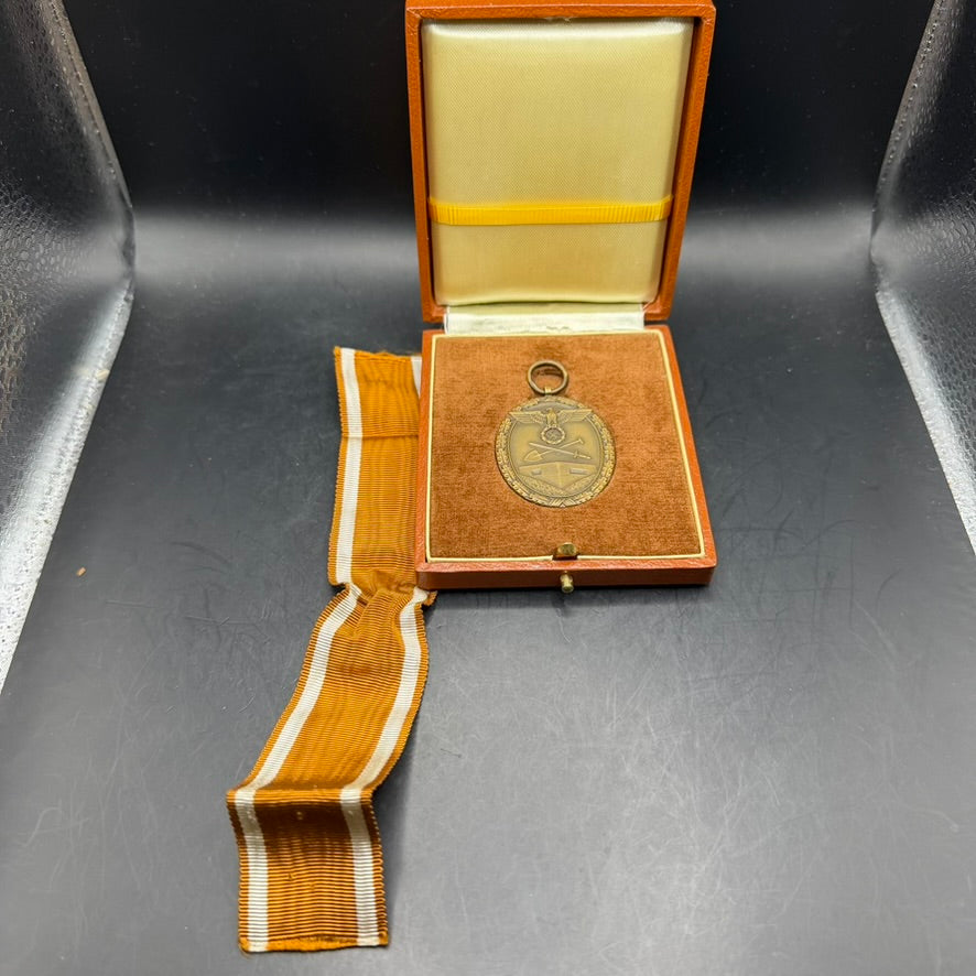 Original full-length ribbon of WWII German Westwall Medal