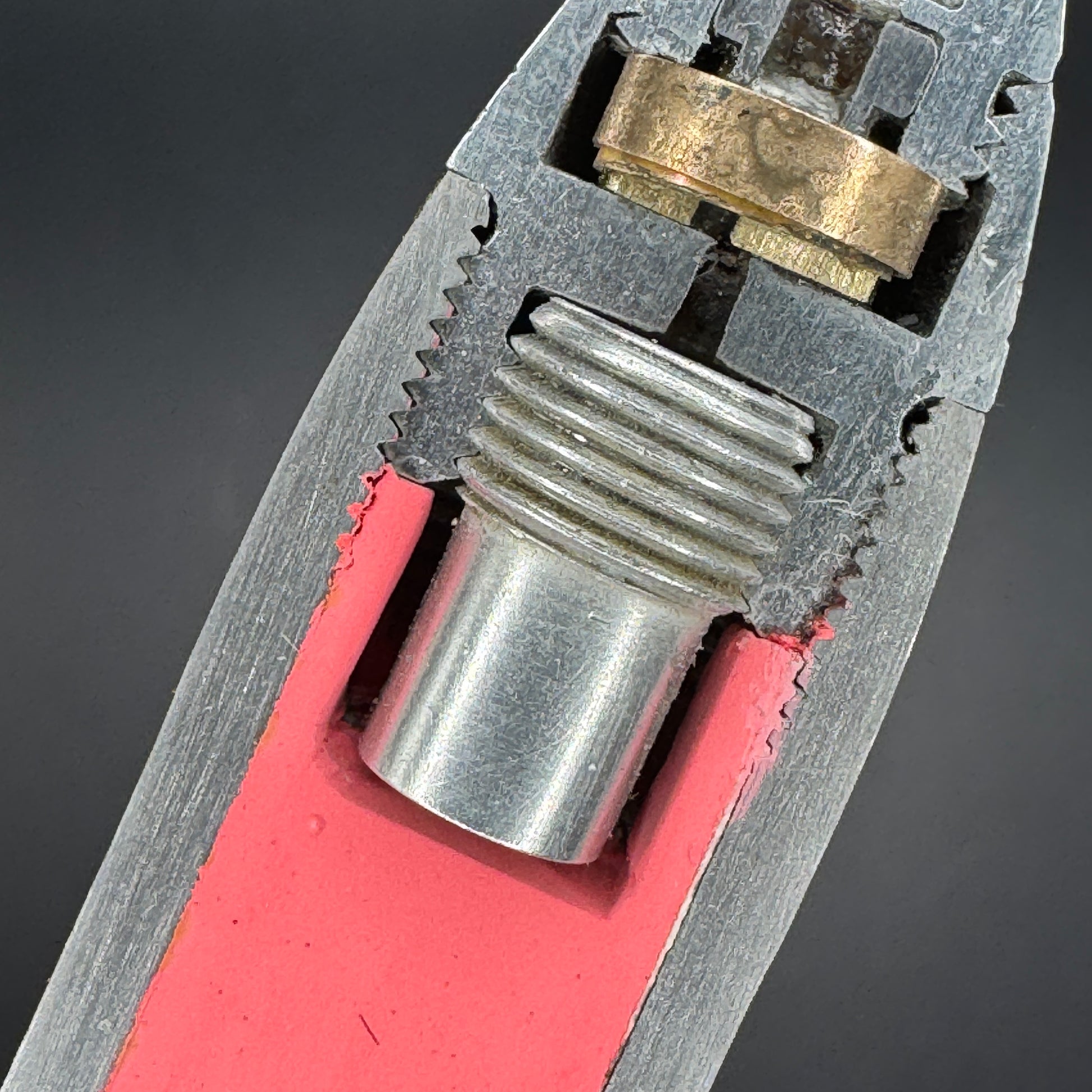 WW2 original artifact – 20mm FLAK High-Explosive Round with Dissected Tracer – interior page