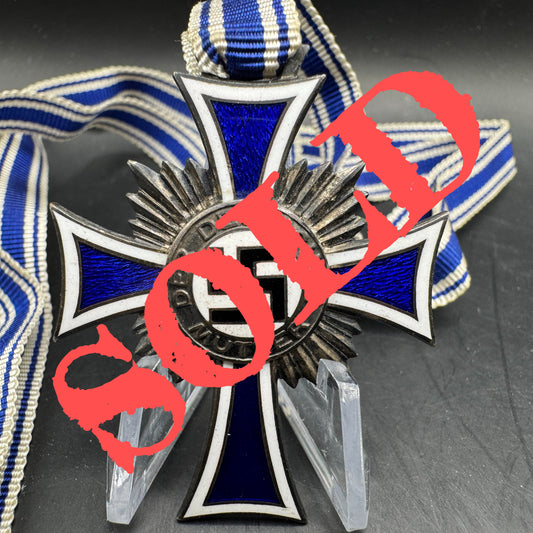 WW2 original artifact – Ehrenkreuz der Deutschen Mutter Mutterkreuz in Silber – AxisArtifacts