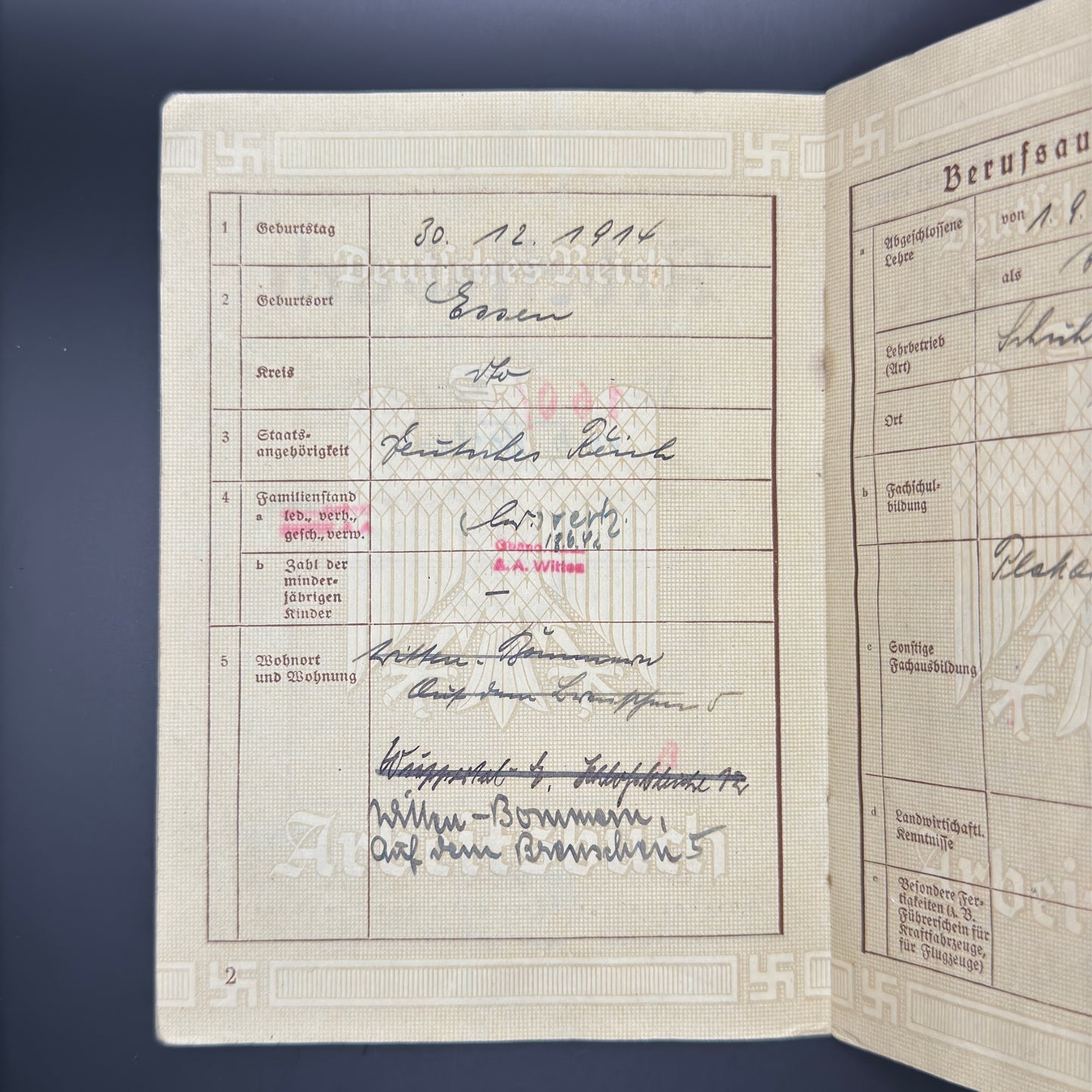 WW2 original artifact – Arbeitsbuch Shoe saleswoman – interior page