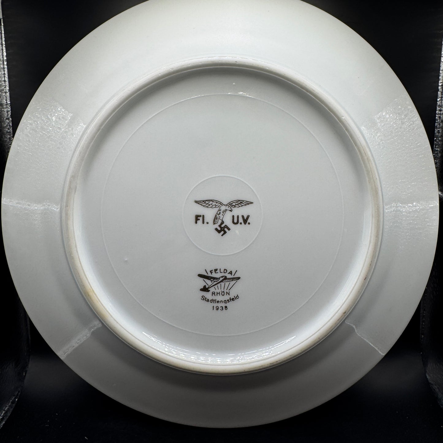 WW2 original artifact – Luftwaffe dinner plate 1938 Felda Rhön – interior detail