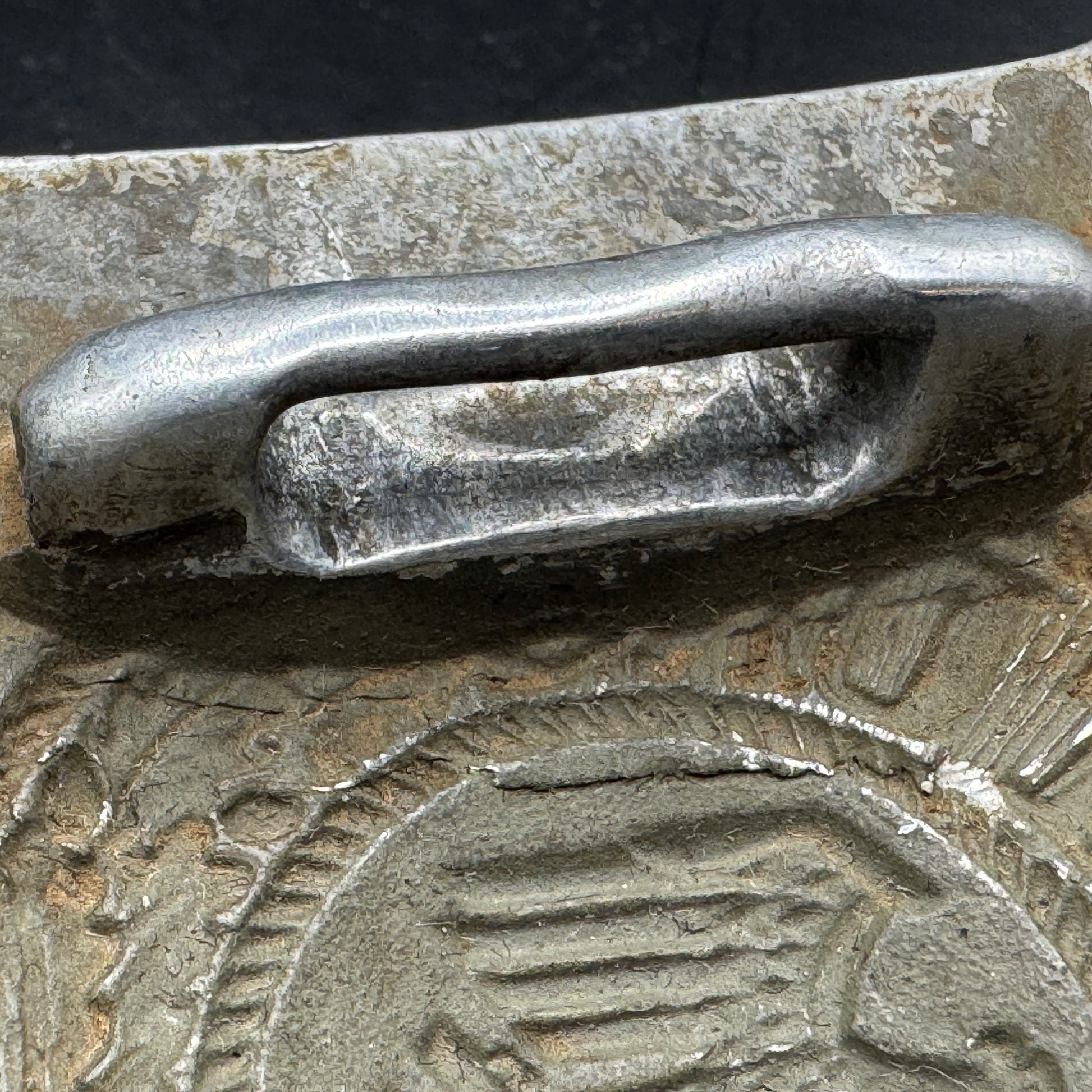 WW2 original artifact – Alumunium Heer Buckle with matching black belt – interior page