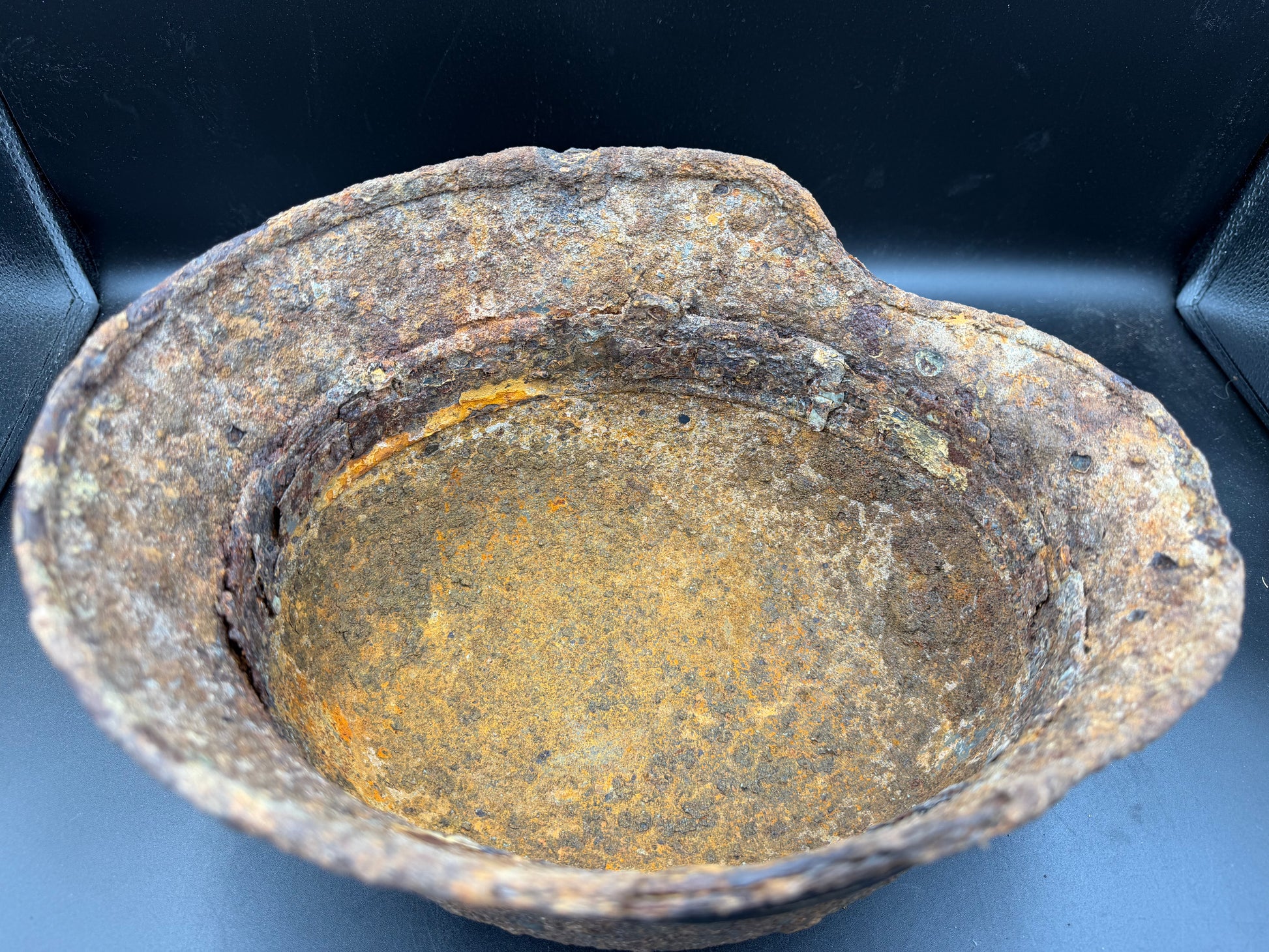 WW2 original artifact – Exceptional Battlefield-Recovered Helmet Courland Pocket Latvia (ALHISTORYTEAM) – interior title page