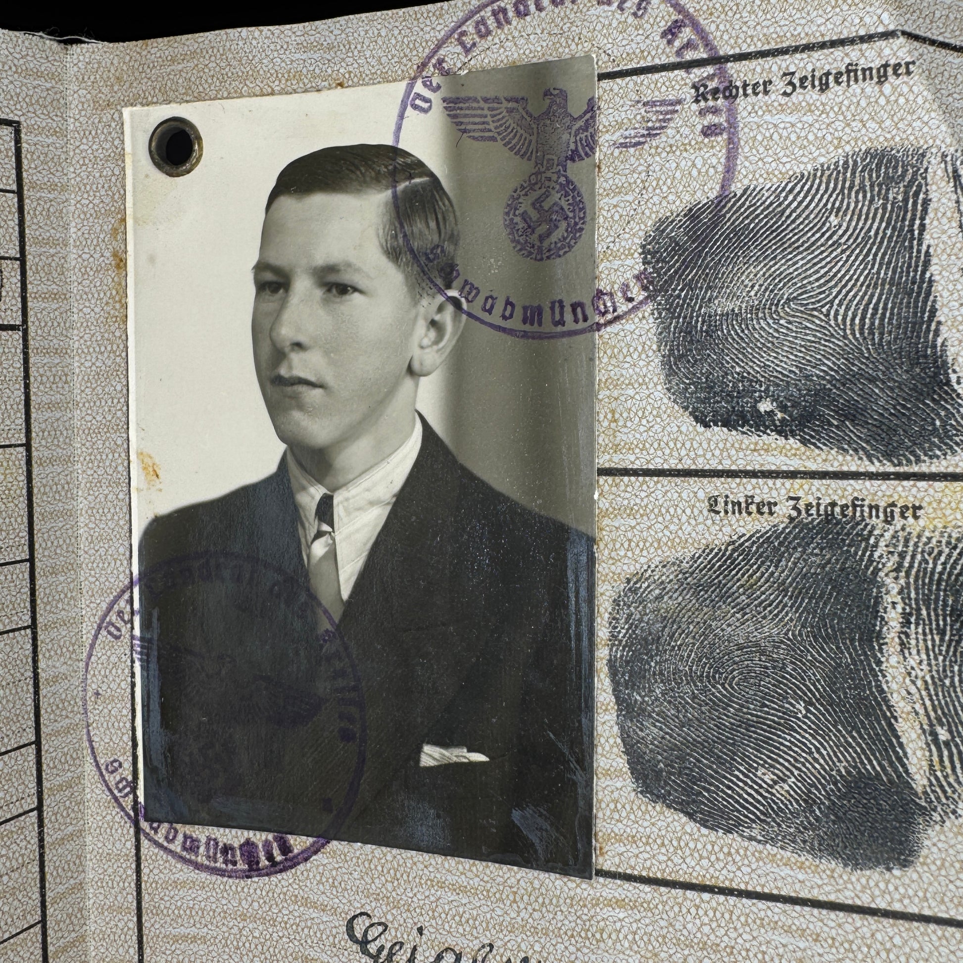 WW2 original artifact – RARE! Kennkarte and Sportpass from 1 person (fallen 1942) – interior page