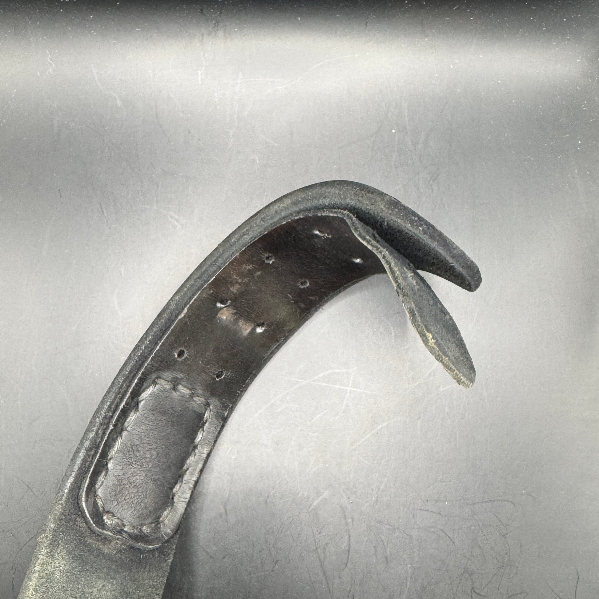 WW2 original artifact – Alumunium Heer Buckle with matching black belt – interior page