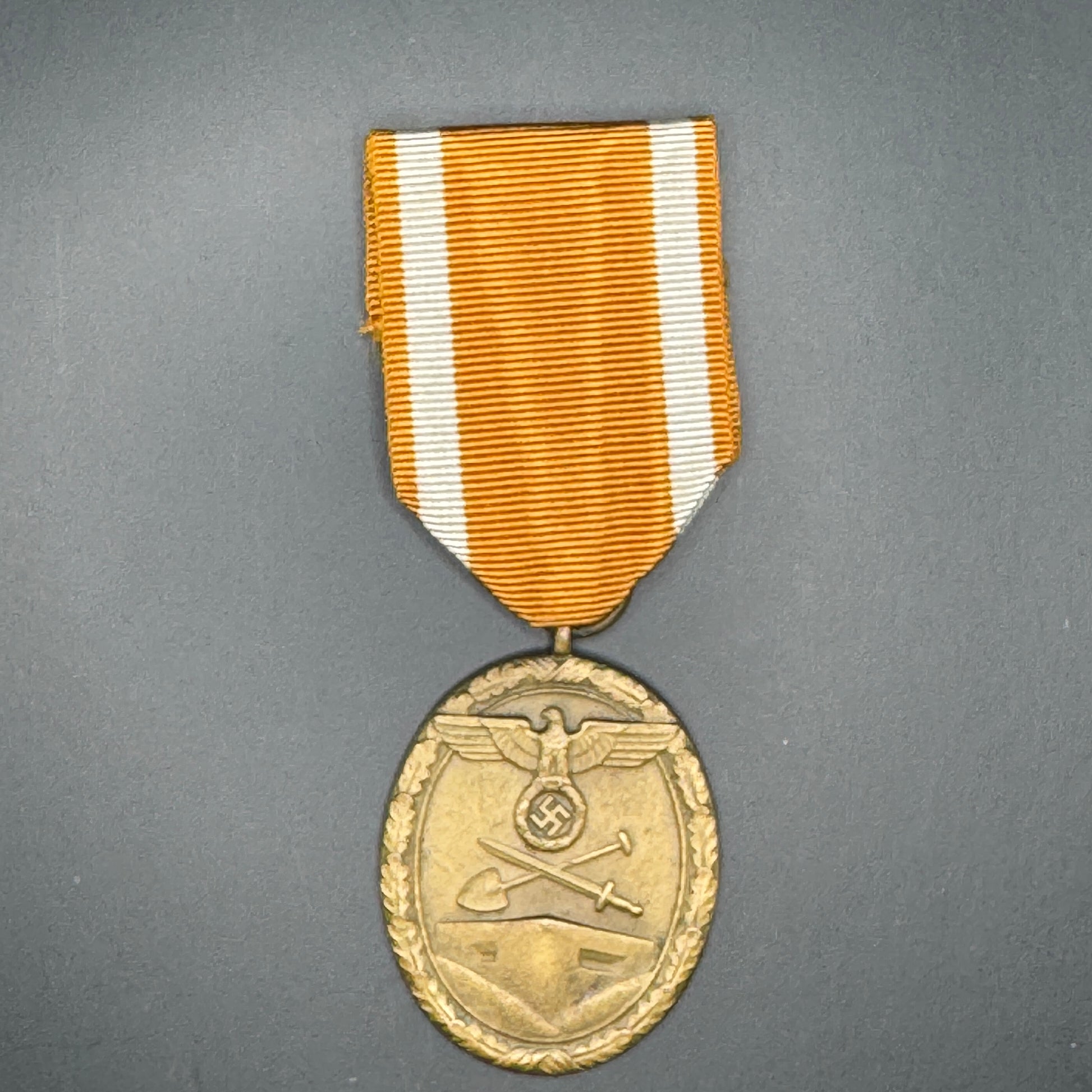 WW2 original artifact – Westwall medal with packet – interior title page