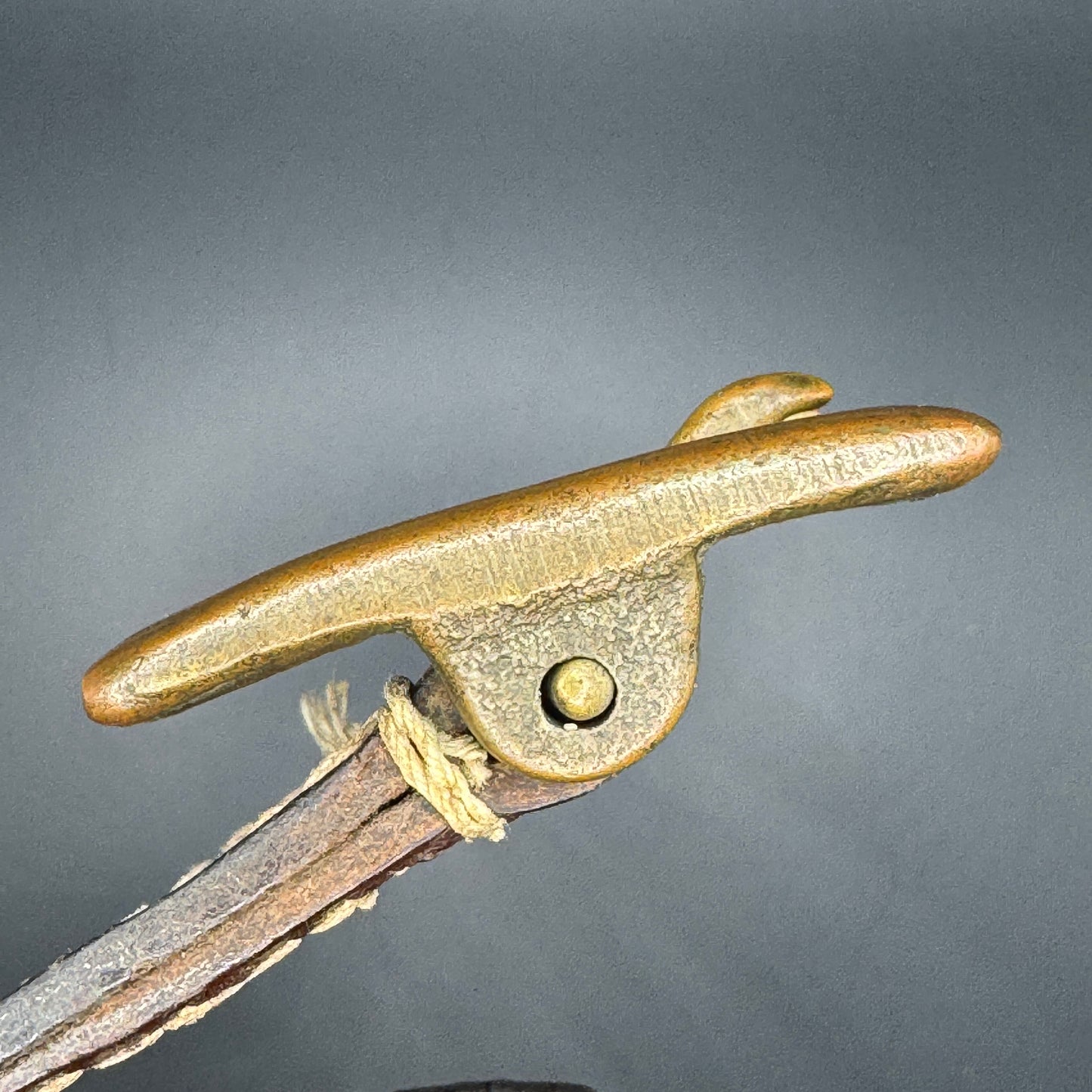 WW2 original artifact – Zweidorn belt size 118cm – interior page