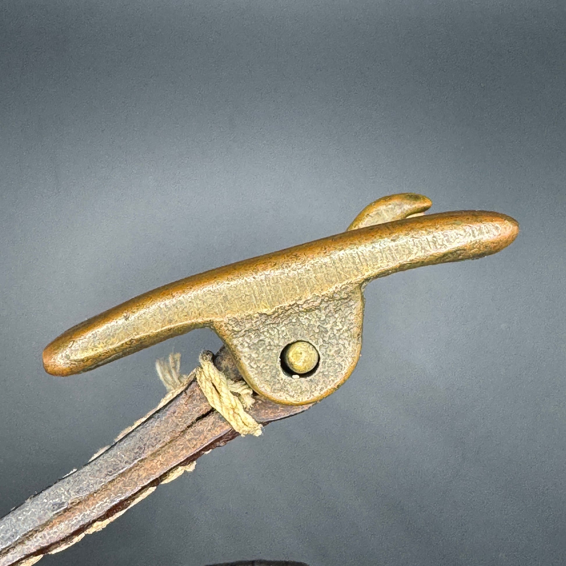 WW2 original artifact – Zweidorn belt size 118cm – interior page