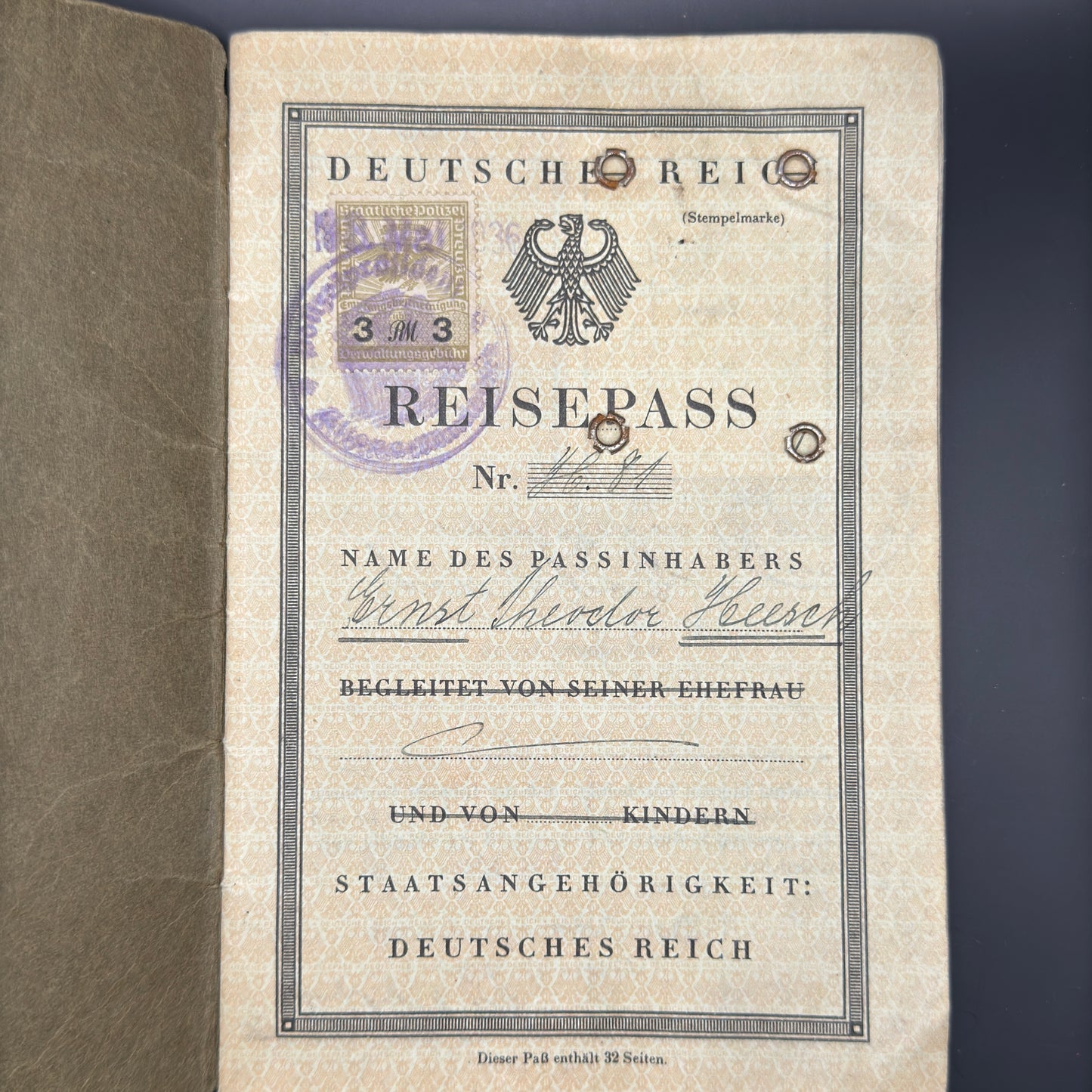 WW2 original artifact – Reisepass 1936 – interior detail