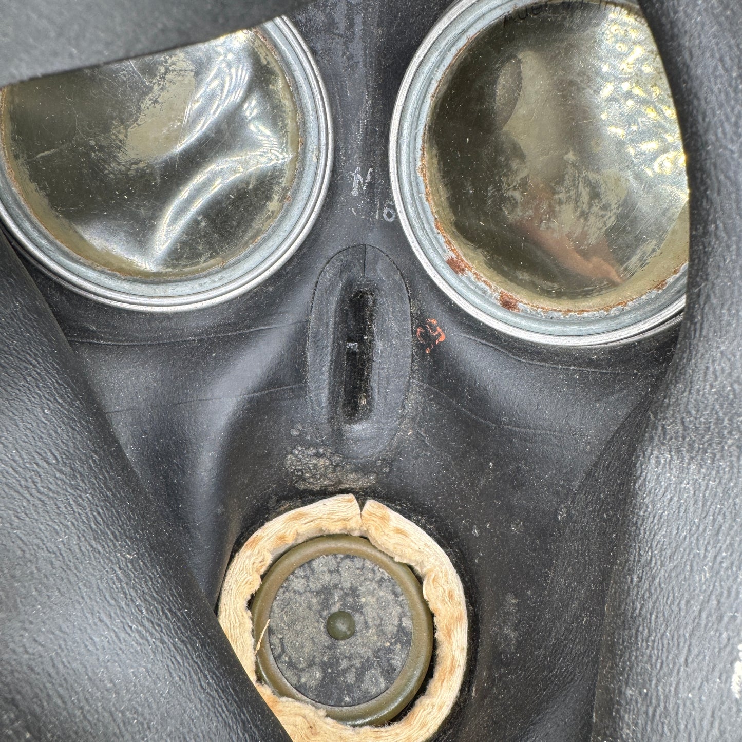WW2 original artifact – VM40 Volksgasmaske Luftschutz – interior page