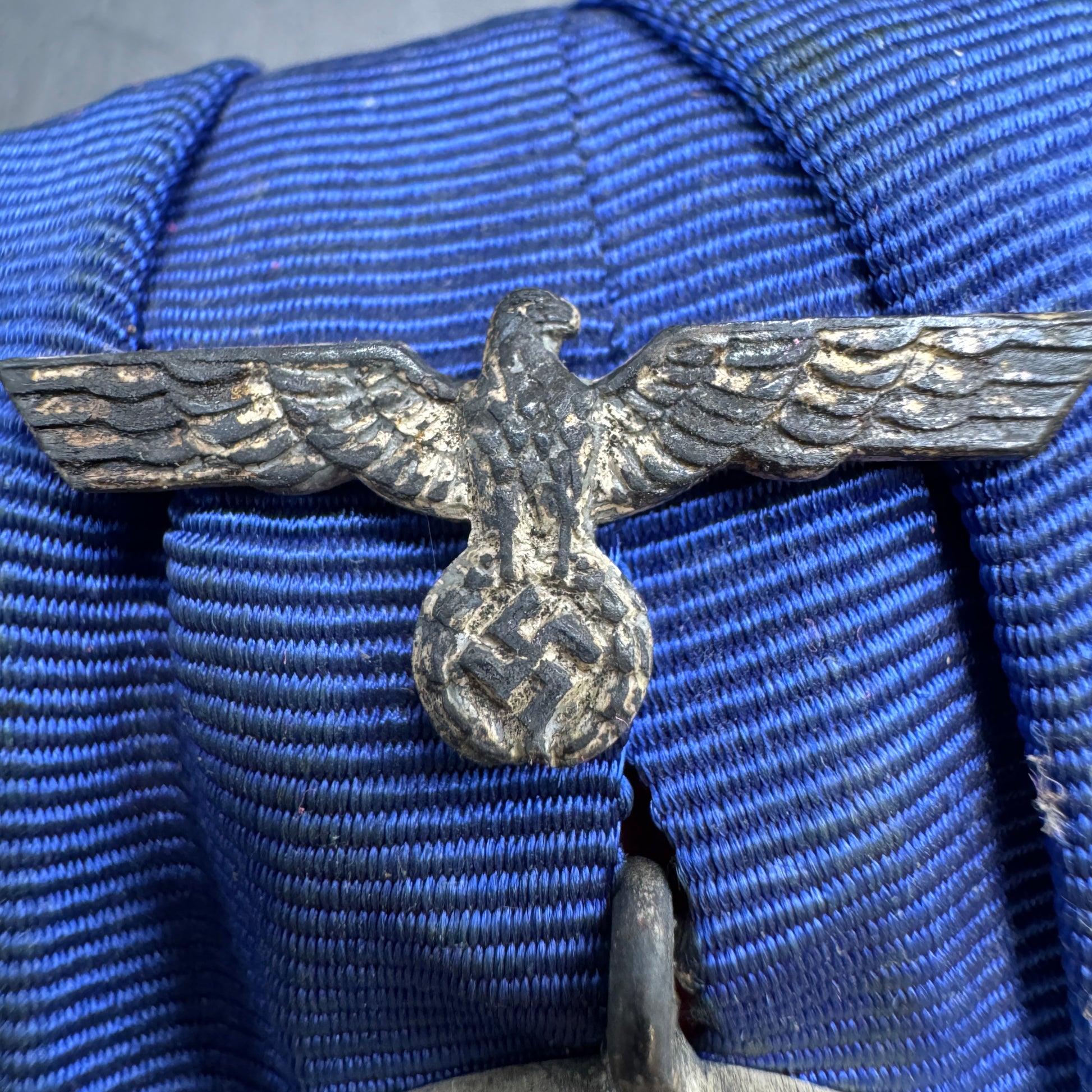 WW2 original artifact – Wehrmacht (Heer) Dienstauszeichnung 4 Jahre Einzelspange – interior page