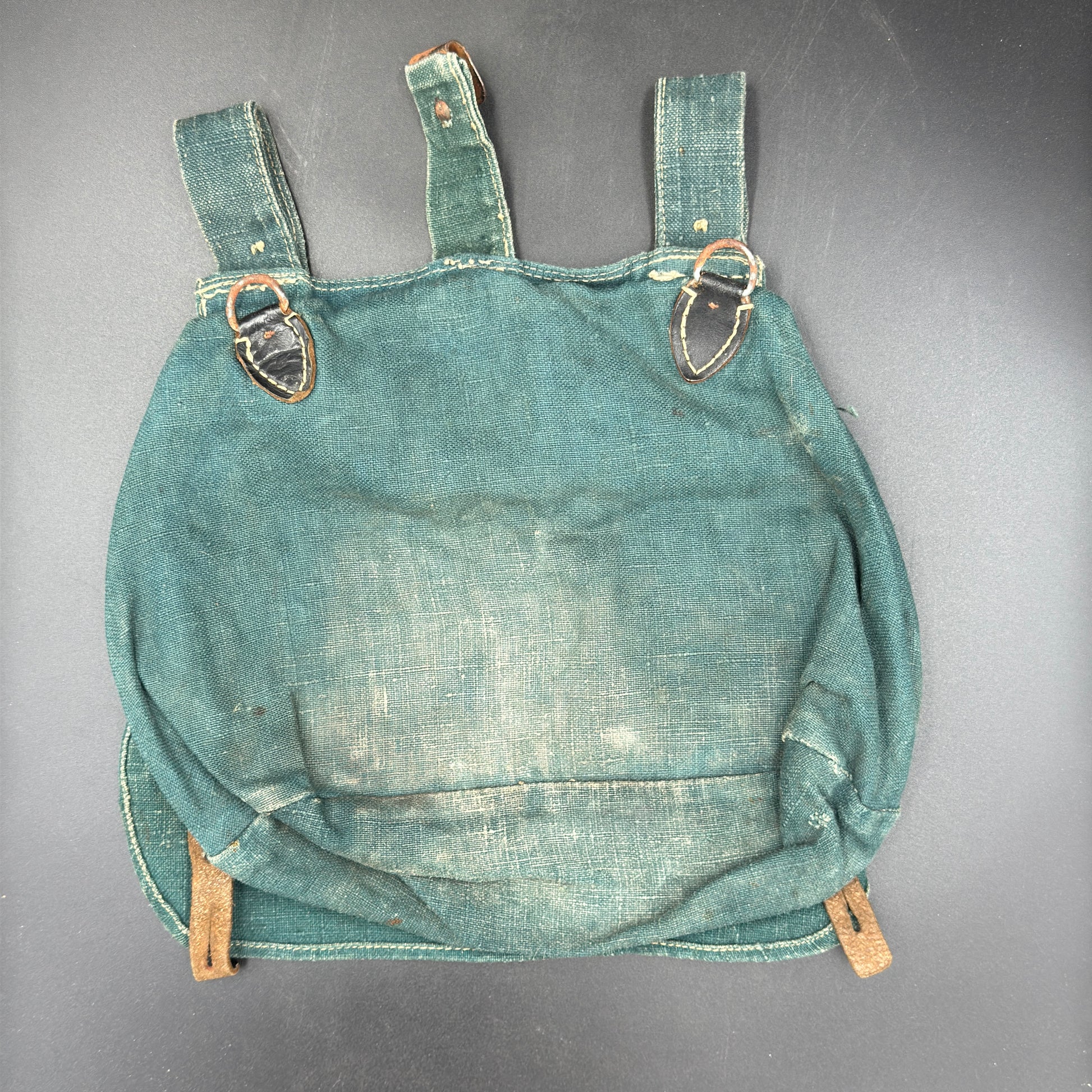 WW2 original artifact – Polizei Brotbeutel – interior detail