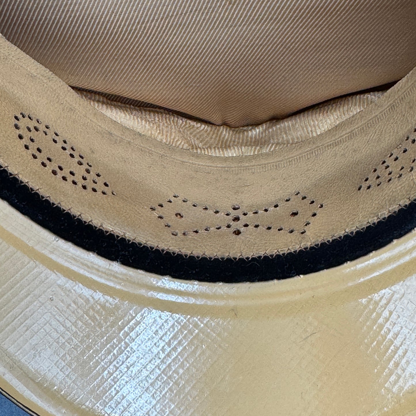 WW2 original artifact – Feuerschutzpolizei (Fire police) EM/NCO visor cap – interior page