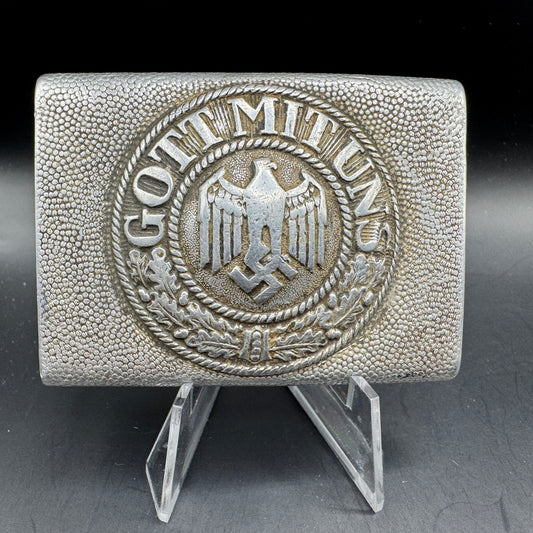 WW2 original artifact – Alumunium Heer Buckle with matching black belt – interior detail