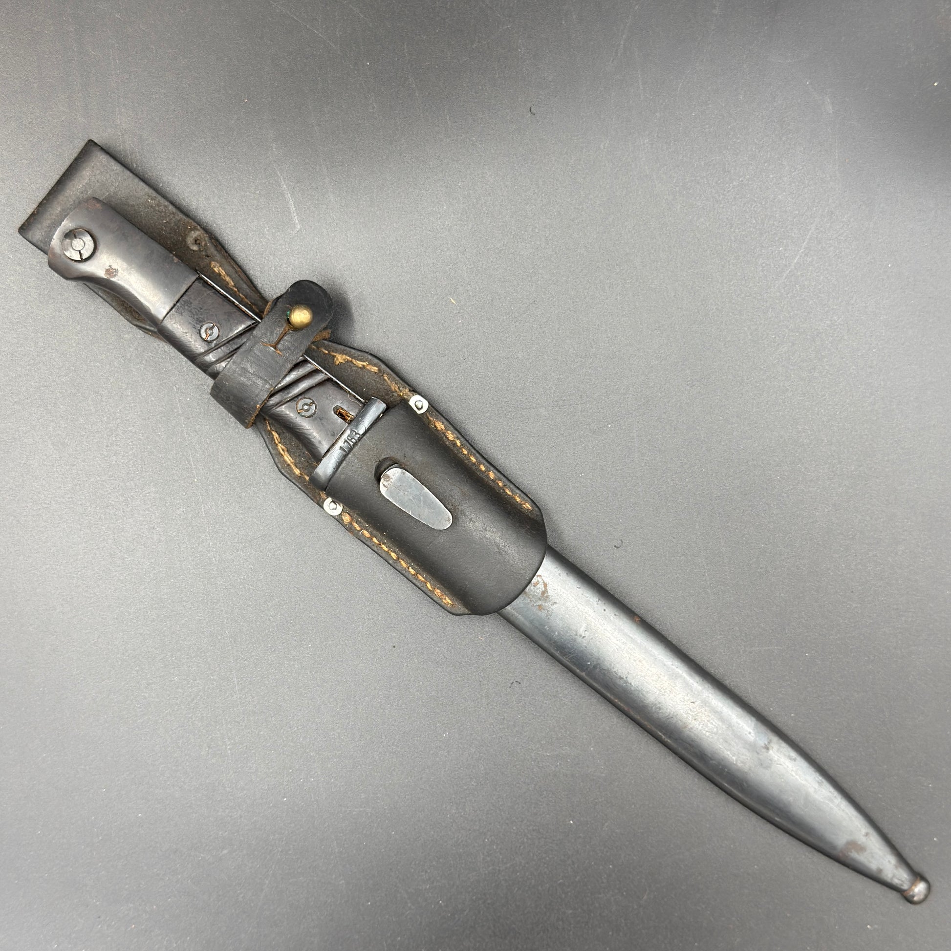 WW2 original artifact – Almost Mint K98 Bayonet with frog – AxisArtifacts