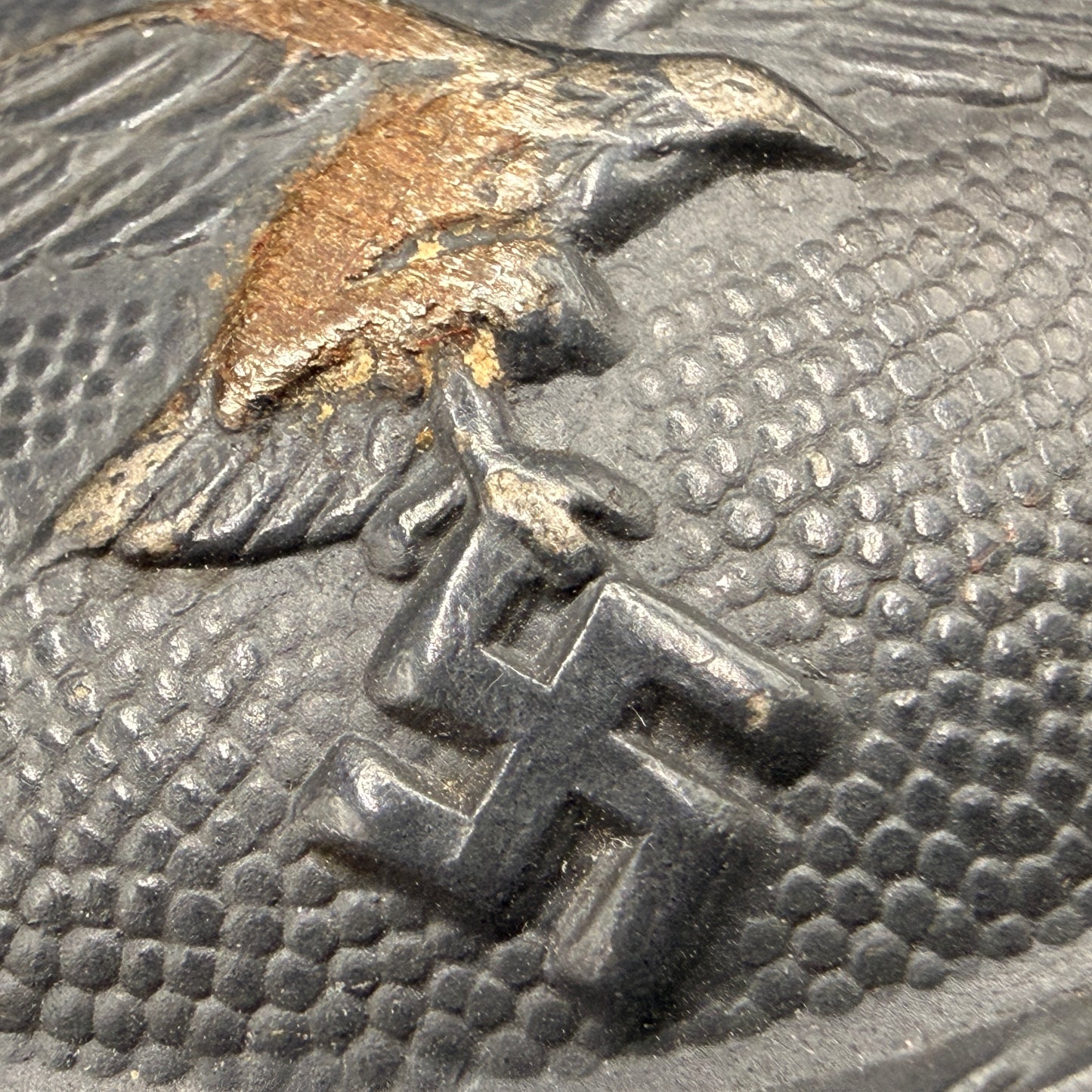 WW2 original artifact – Luftwaffe steel belt buckle by Noelle & Hueck 1942 – interior page