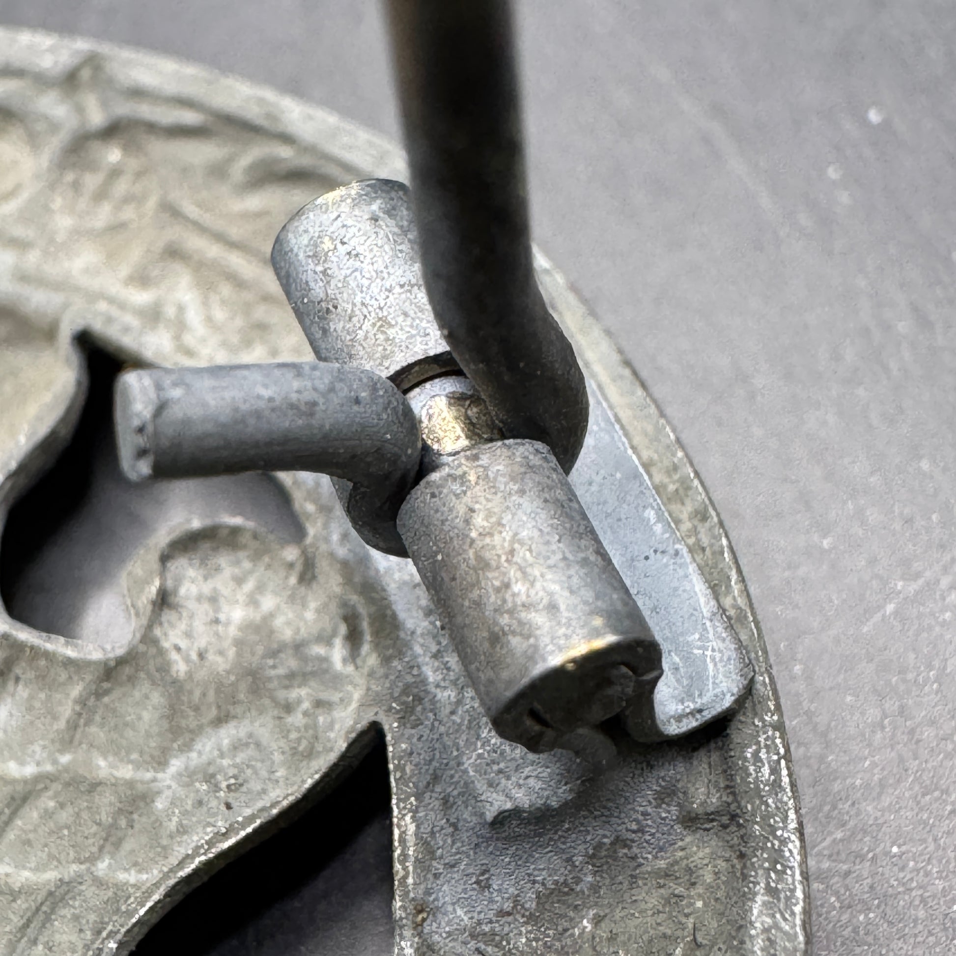 WW2 original artifact – GENERAL ASSAULT BADGE HOLLOW OTTO SCHICKLE – interior page