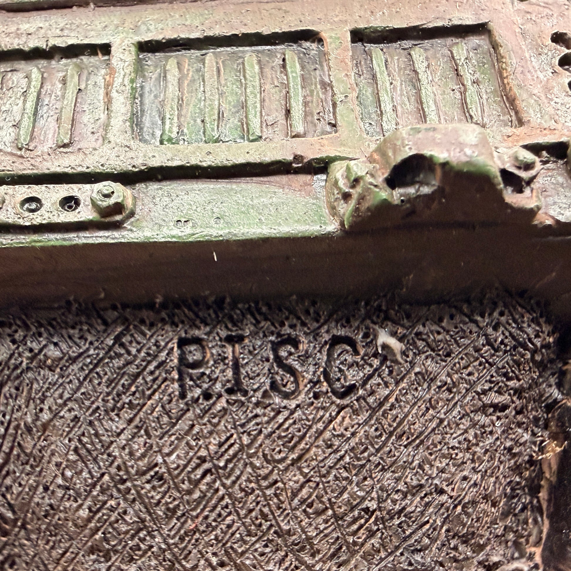 WW2 original artifact – 2x WW2 U.S. Resin Vehicles – by P.I.S.C. – Mint Condition – interior page