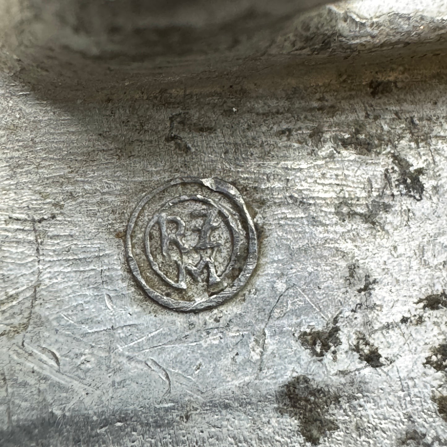 WW2 original artifact – Hitler Jugend buckle M4/38 Richard Sieper & Sohne – interior title page