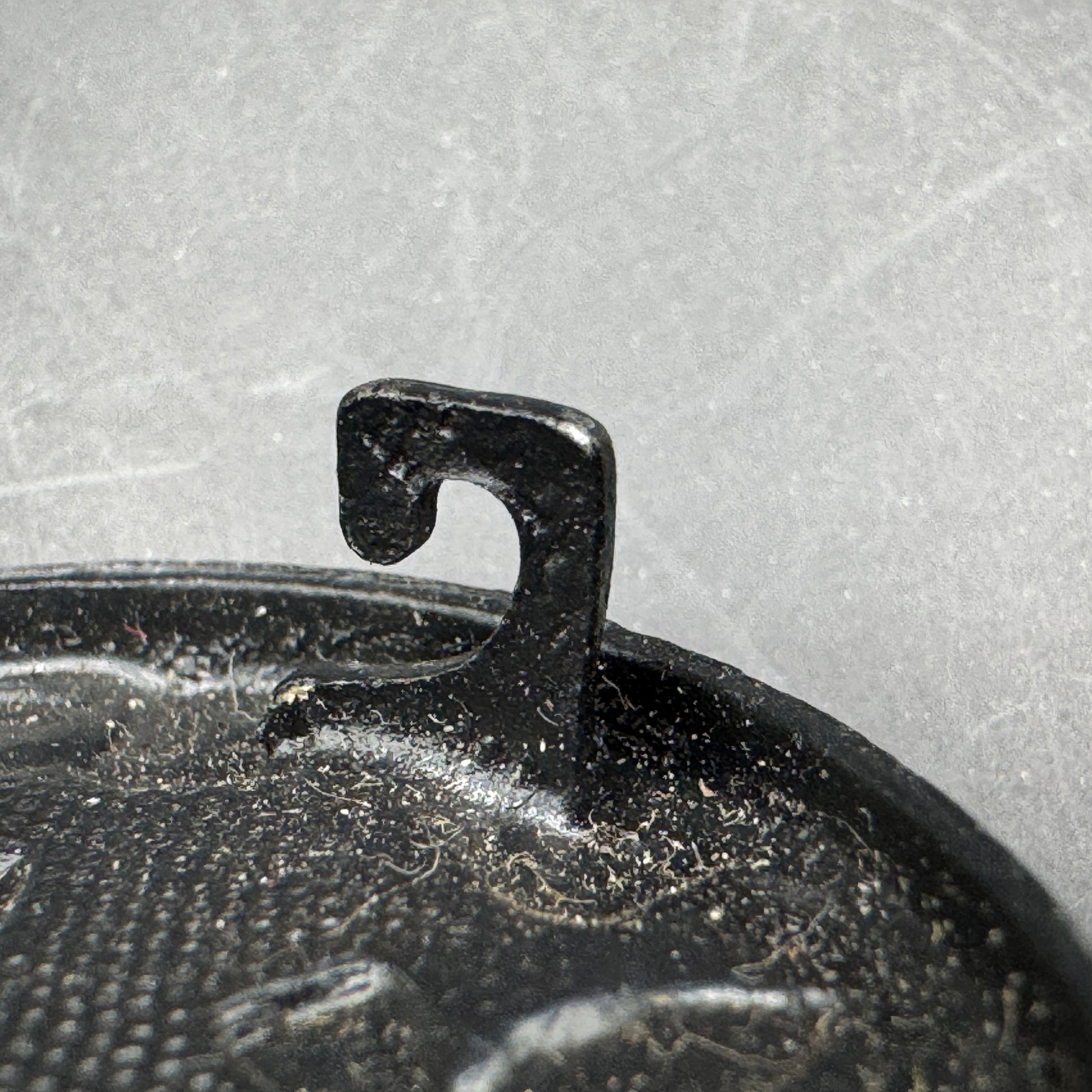 WW2 original artifact – Verwundeten Abzeichen (VWA) Schwartz – interior page