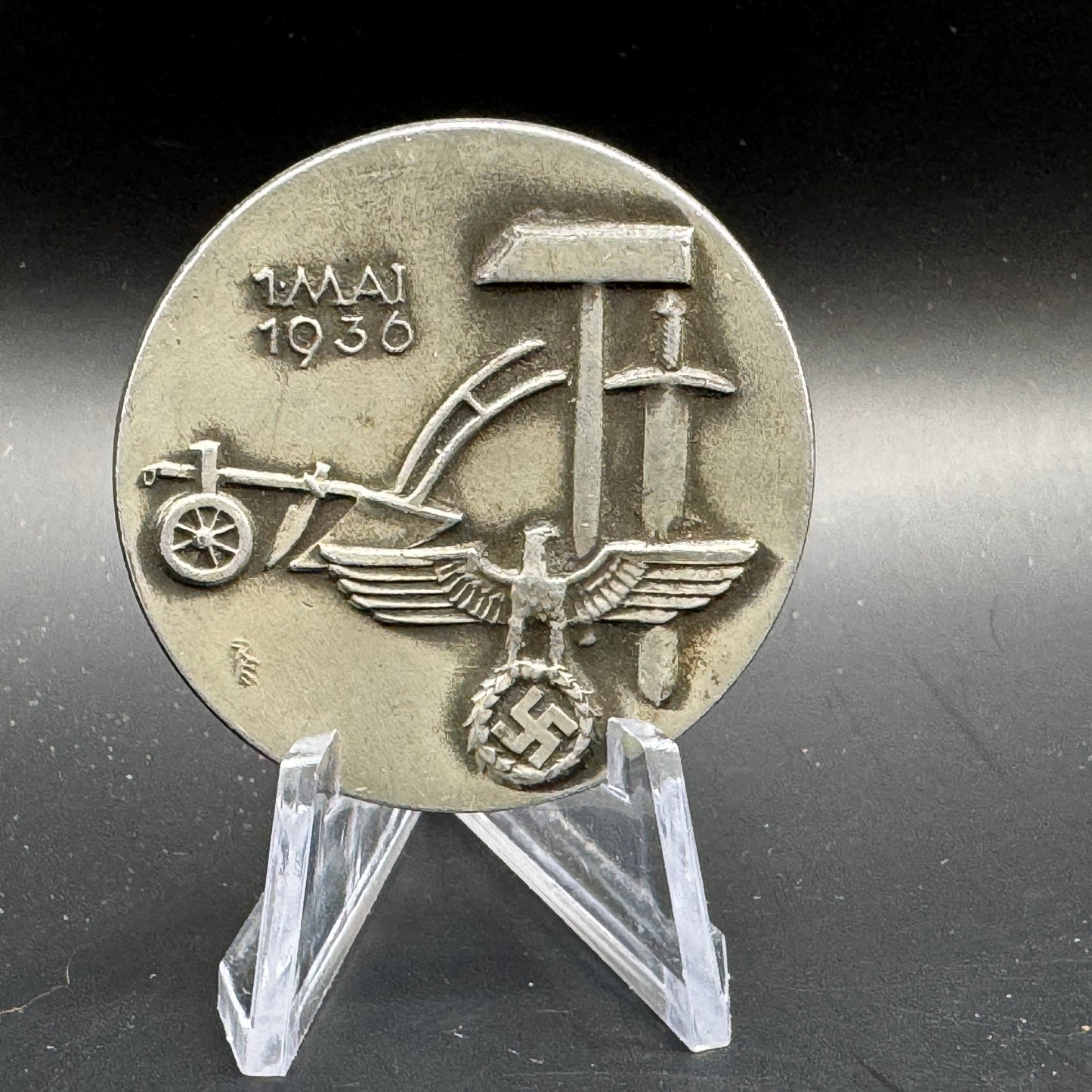 WW2 original artifact – Tag der Arbeit 1936 Baumeister – AxisArtifacts