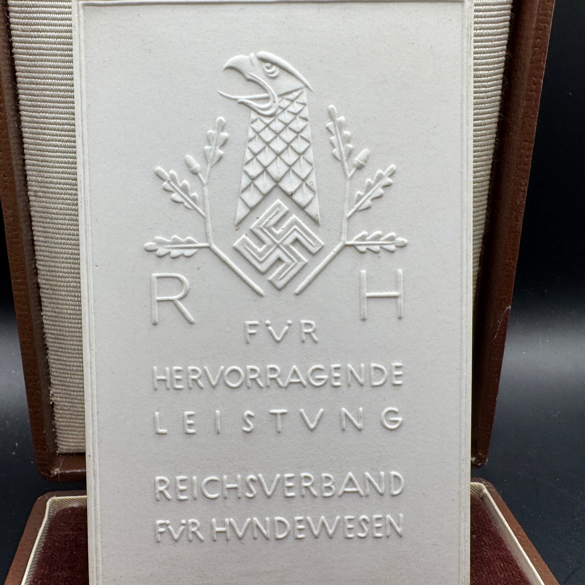 WW2 original artifact – Extremely rare!! Reichsverband für das deutsche hundewesen with original case – interior page