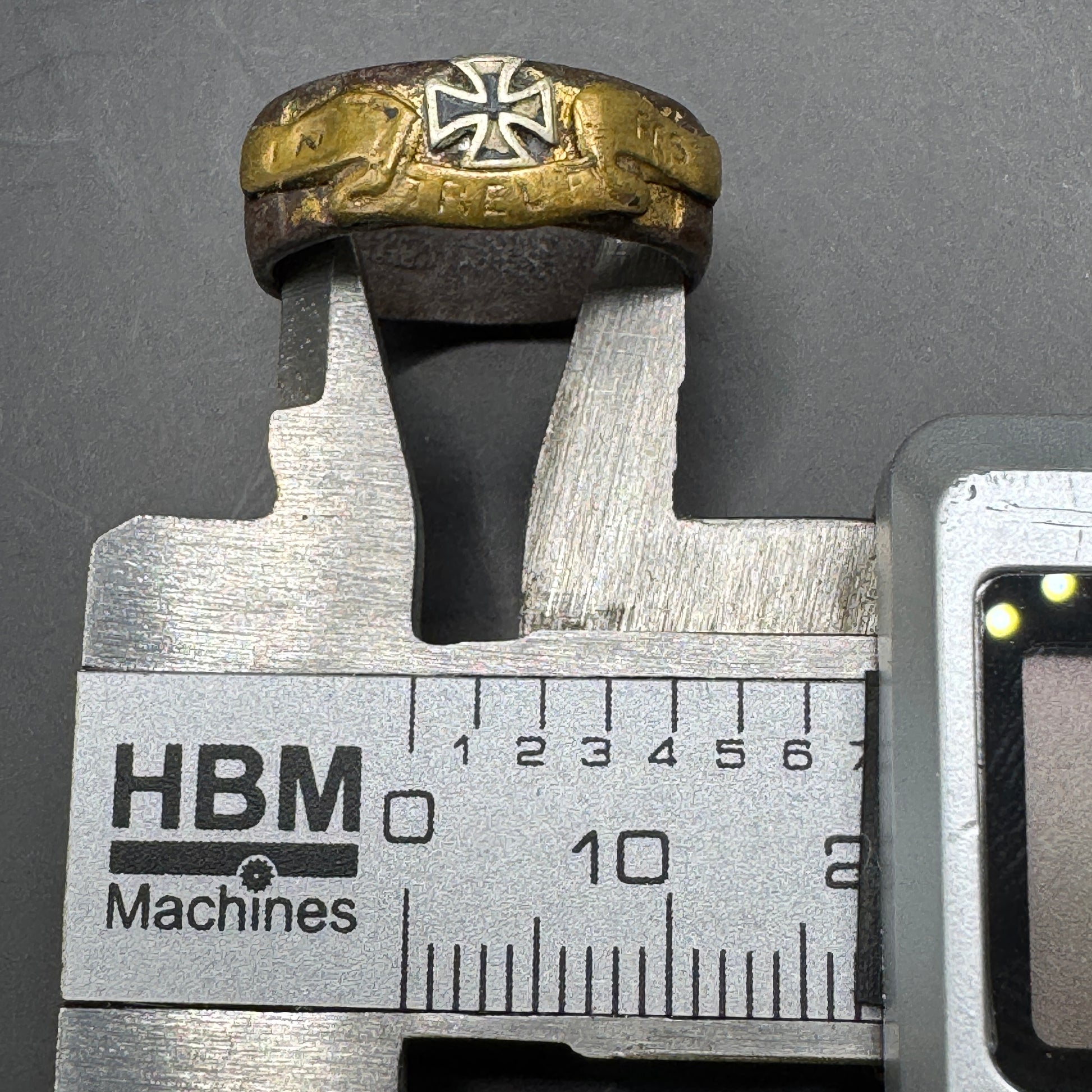 WW2 original artifact – Trenchart ring with iron cross 18mm – interior page