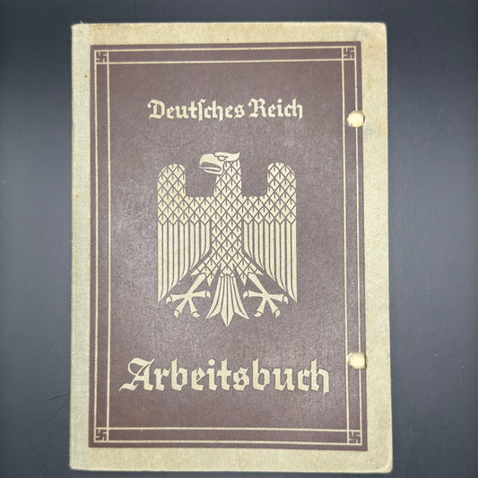 WW2 original artifact – Arbeitsbuch Mechanic + foto! – AxisArtifacts