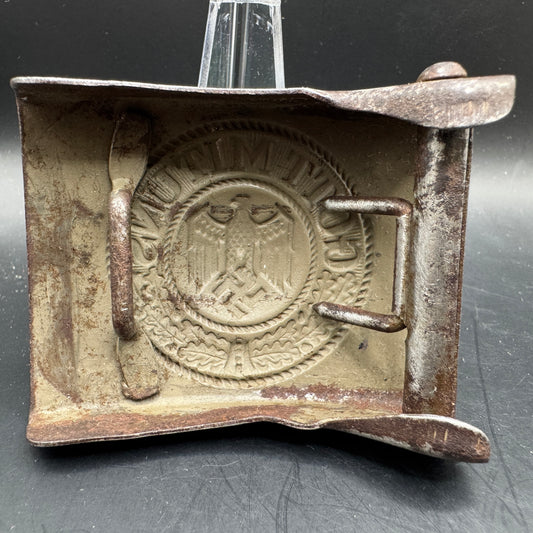 WW2 original artifact – Wehrmacht steel buckle Brüder Schneider – interior detail