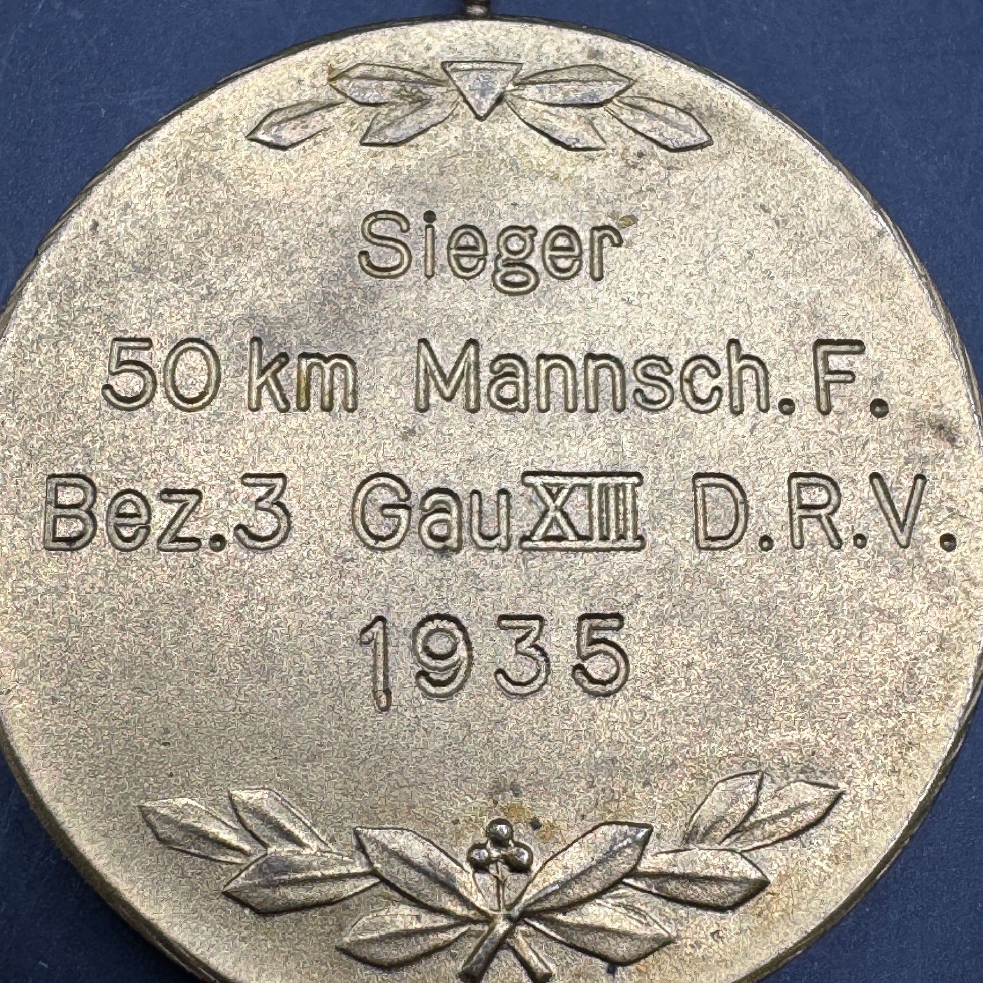 WW2 original artifact – Deutsche Radfahrer Verband (DRV) Gold medal – interior page
