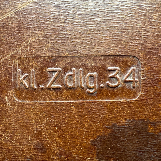 WW2 original artifact – German 'kl.Zdlg.34' Bakelite Fuse Storage Container – interior detail