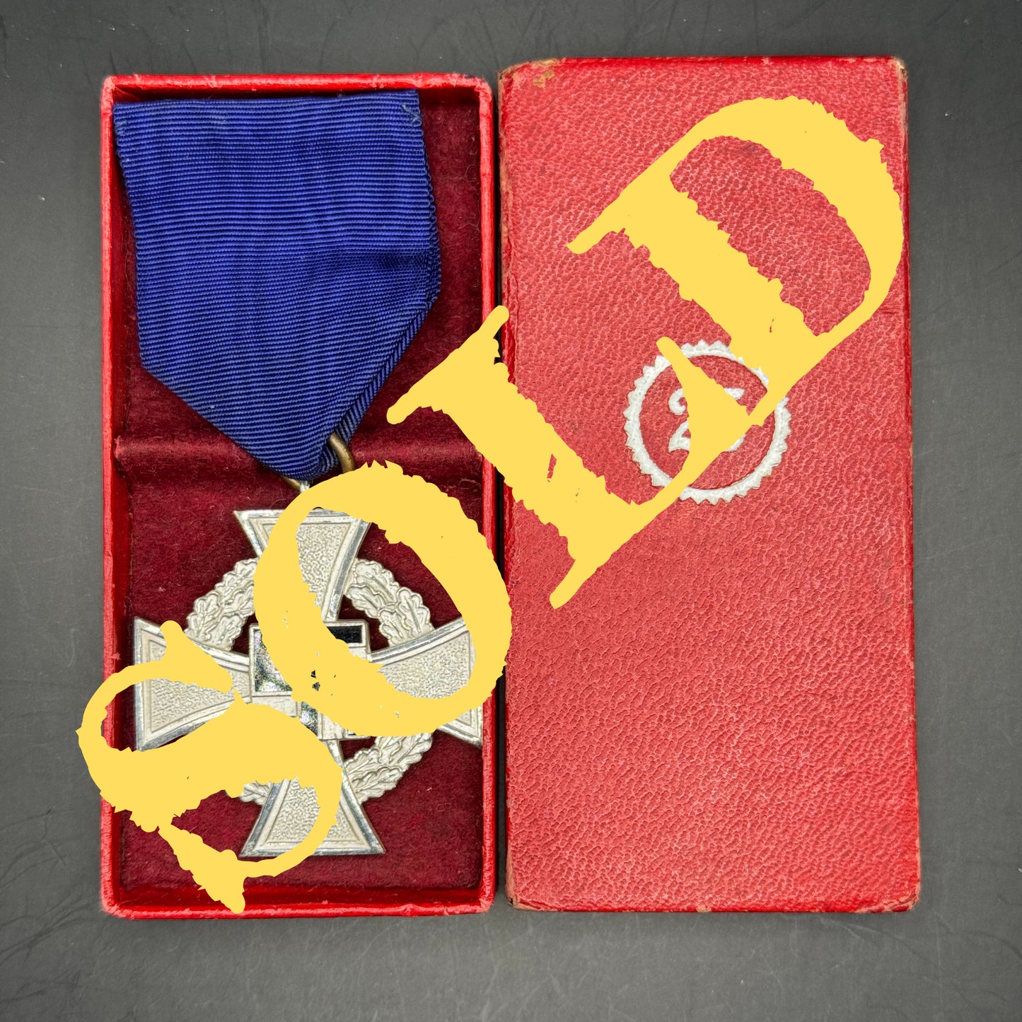 WW2 original artifact – 25 Jahre Treue Dienste im Etui – AxisArtifacts