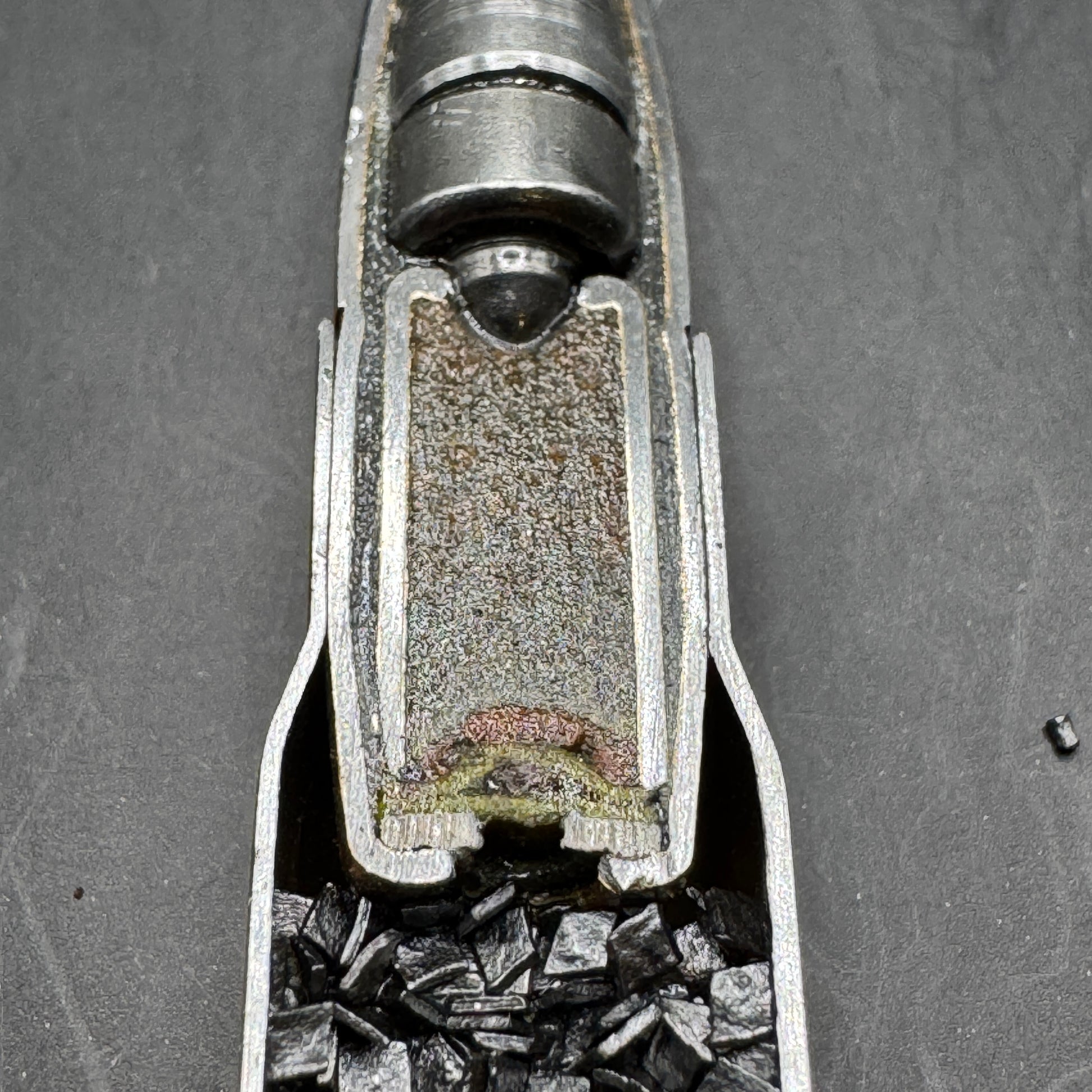 WW2 original artifact – 7,92 x 57 Mauser Zerlegter Leuchtspur 1944 – interior title page