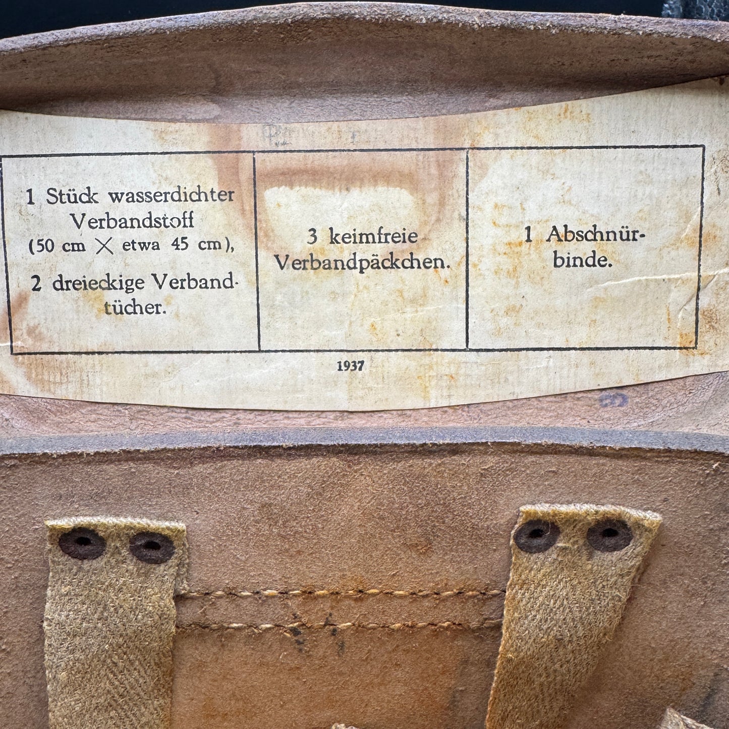 WW2 original artifact – German WW2 DRK Medic Pouch with Supplies 1939 – interior page